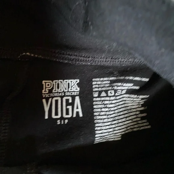 PINK Victoria's Secret yoga Shorts Size S Yoga Athletic Workout - Picture 3 of 4